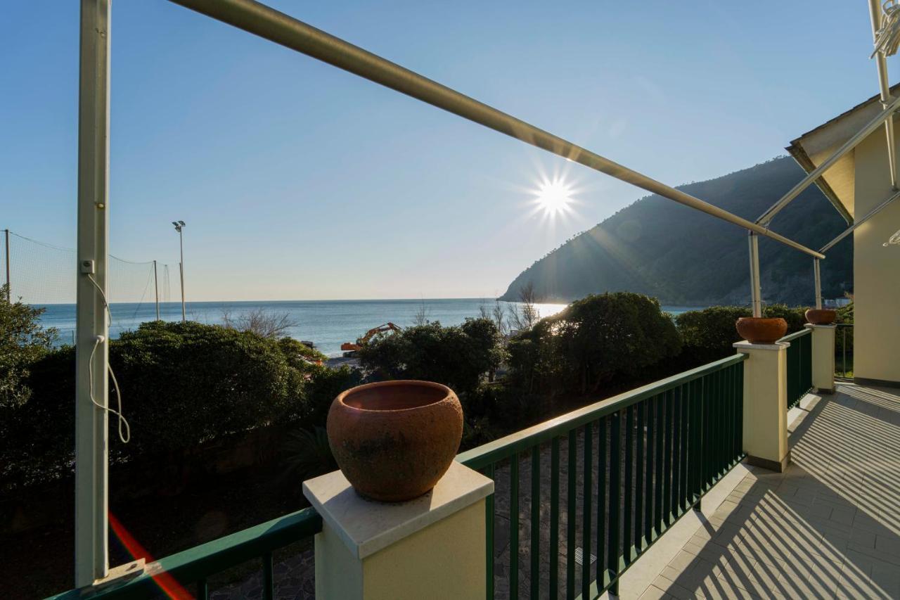 111 - Casa La Secca Vista Mare, 100Metri Dalla Spiaggia E Mare Монелья Екстер'єр фото